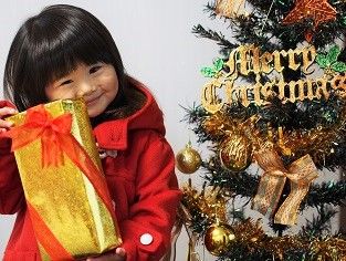 クリスマスレク カーリングゲーム！簡単で1回作ればずっと使える！コロナ禍でもできるゲーム！ 介護レクこどもレク