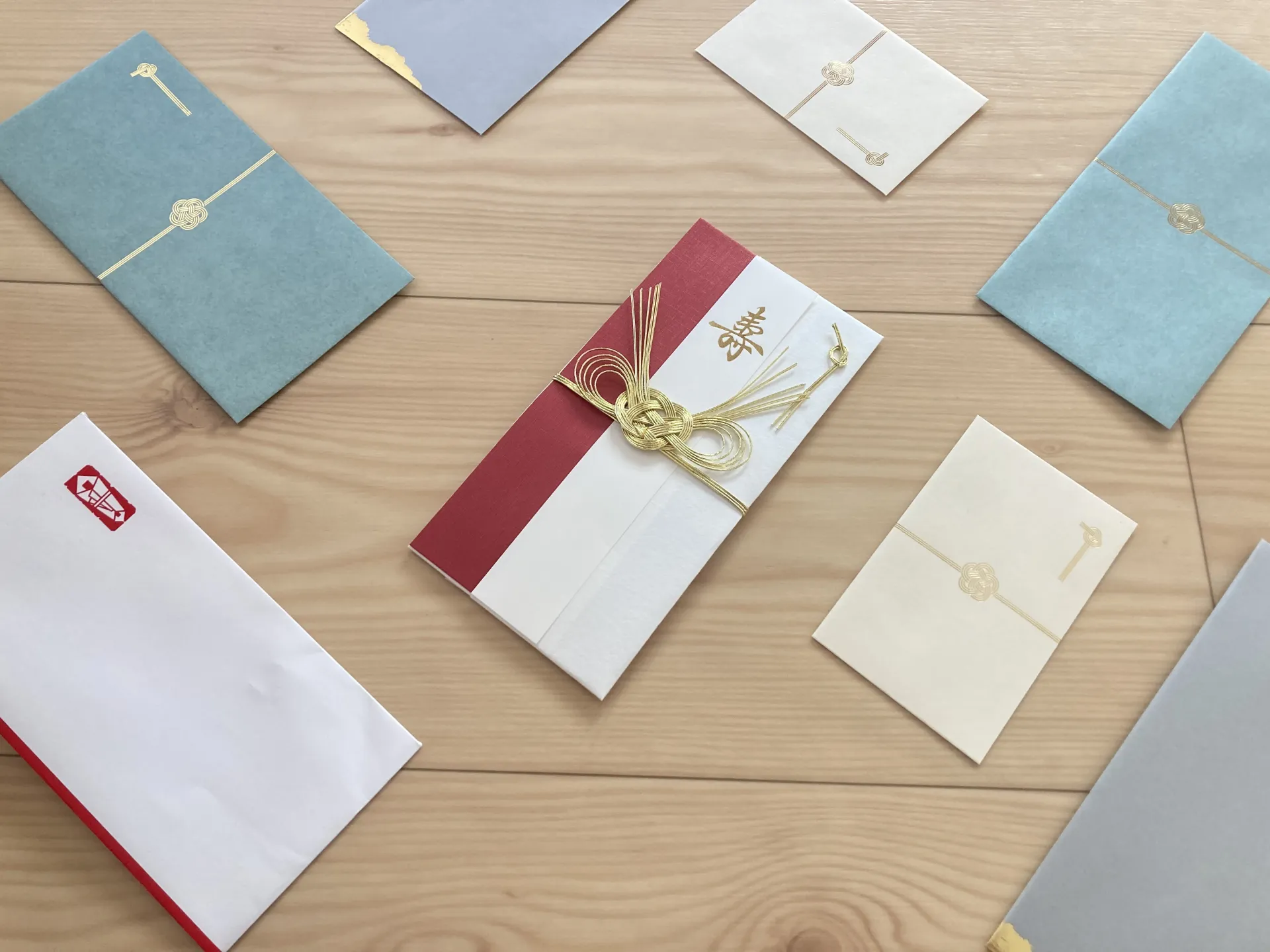 心付け封筒の書き方や渡す金額相場を解説！おすすめのポチ袋もご紹介ペーパーアイテムならPIARY ピアリー