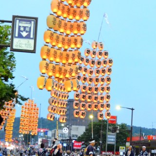 神奈備へ二百十日のかけまいり 祈る浮立の勇ましきこえ」 昨日31日は立春から数えて二百十日目にあたり日曜日と言う事もあり沢山の地区より風祭祈祷のご参拝を頂きました 浮立の奉納もあり普段は静かな境内も賑やかな一日となりました 今後も台風をはじめ災害等の被害が