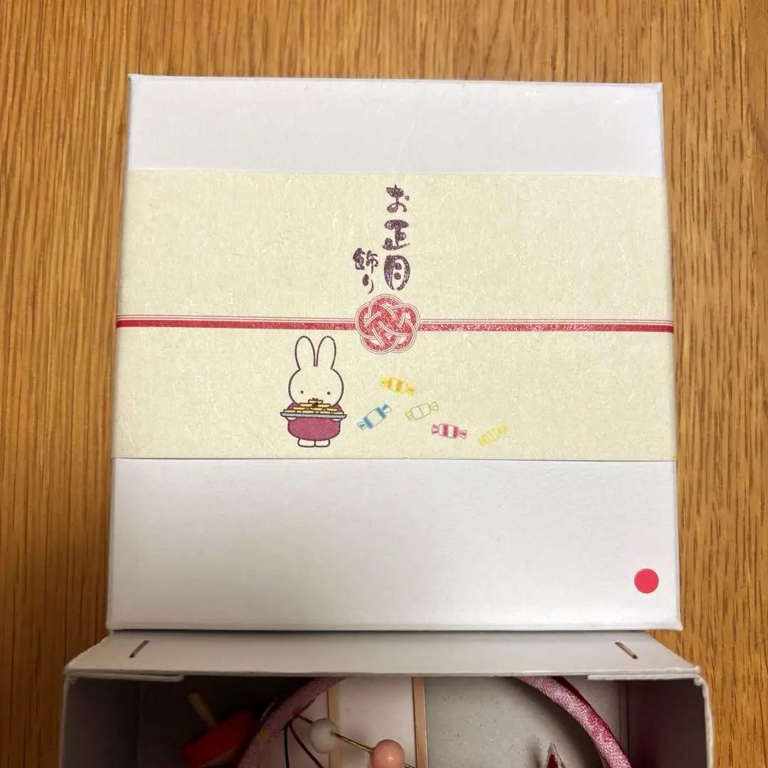 お正月に行ったおやつ堂 るんるんで買ってきた〝ふきよせおやつ缶〟🍬 ⁡ ⁡ 蓋を開けた瞬間からかわいいで溢れてる😍 ⁡これはどんな味やろ〜とか言いながら選んで食べるのがめっちゃ楽しい👌✨ ⁡ かんかんは側面までかわいい！空になったらガチャ入れとして使う予定