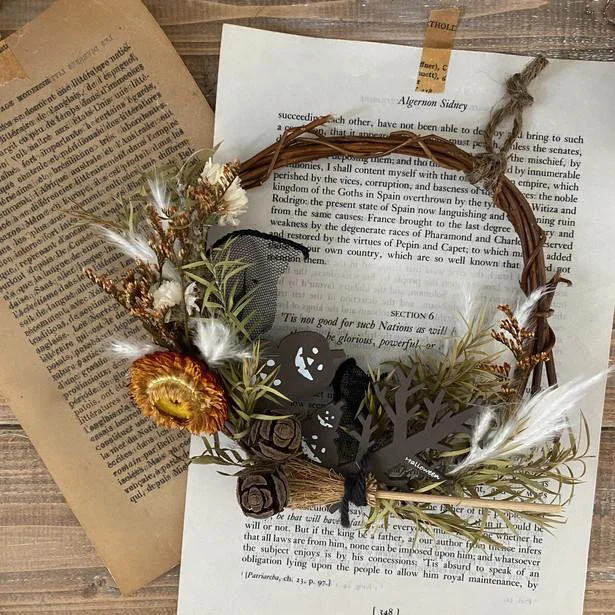 ハロウィンリースハンドメイド❤️ ② DIY: ハロウィーンのリースの作り方 いろいろInterior Design Box