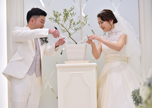 神前式で伝統的な水合わせの儀♪披露宴のカジュアルな演出例も紹介！Marry Me♡