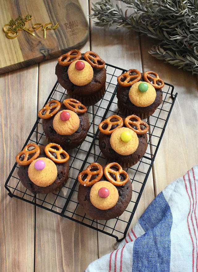 HO HO HO! クリスマスももうすぐ！ Northcoteでは、クリスマス仕様のマフィンをご用意しております🎄 赤鼻のトナカイやシュトーレン風のドライフルーツ&ナッツなど❄️一緒にクリスマス気分を盛り上げましょう🤩 数に限りがございますのでご了承ください