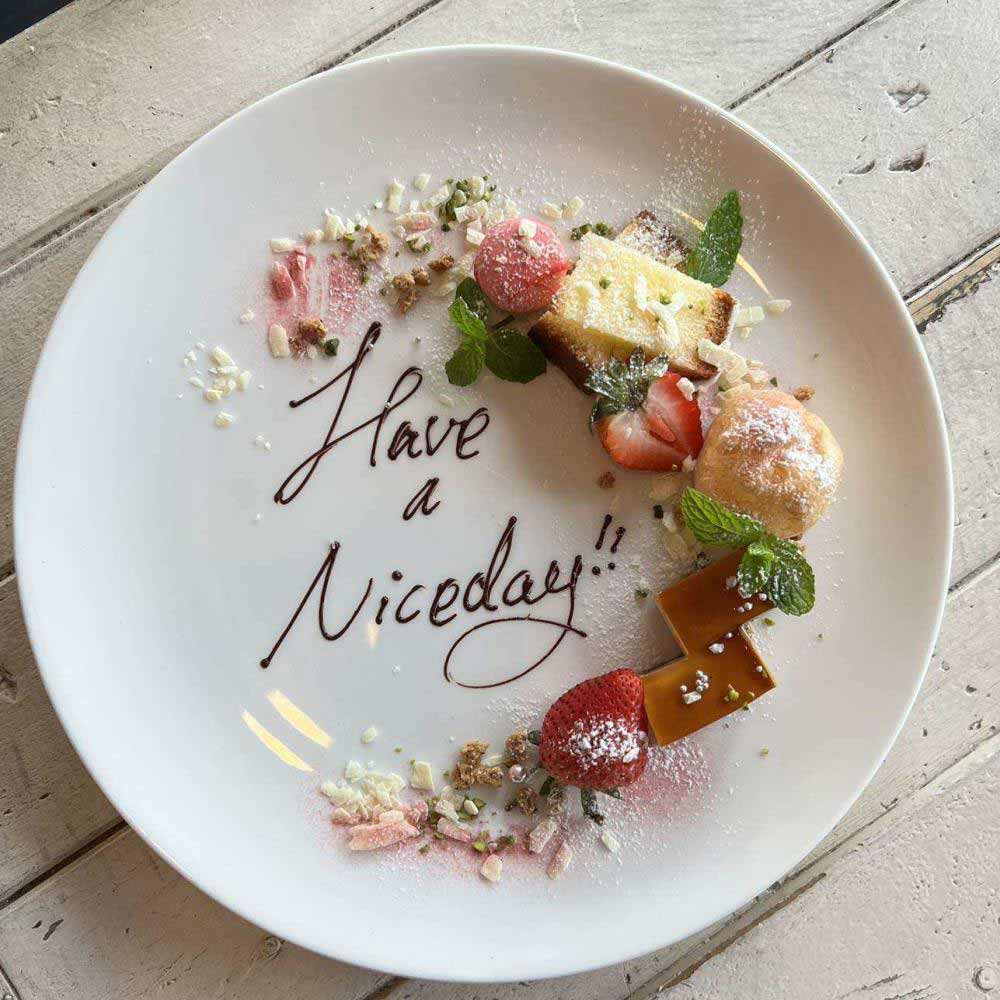 誕生日プレートの手作りアイディアとメッセージTikTok