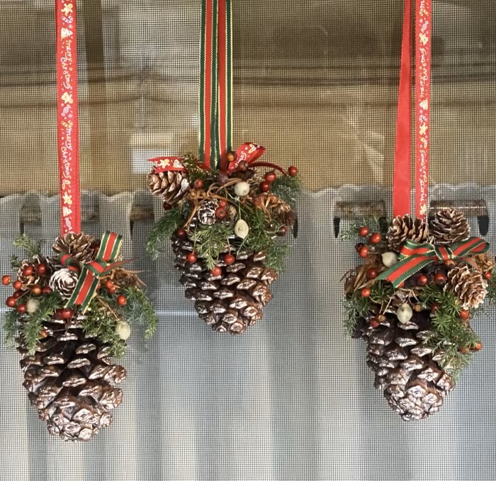 大王松の松ぼっくりでクリスマスツリー作り国際ソロプチミスト山梨