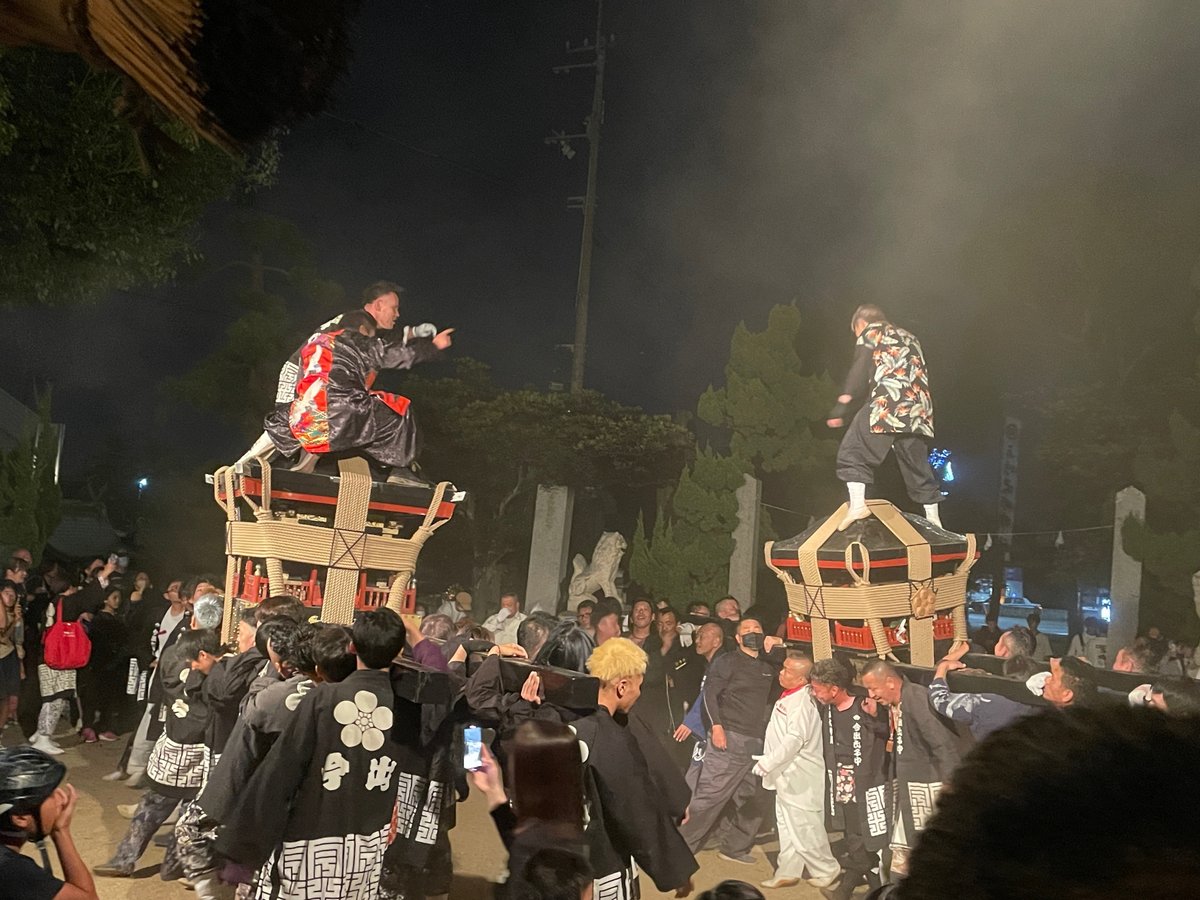 松山の秋祭りでは、例祭と神輿渡御前に提灯行列を行います🏮日招神社では保免町内の子どもたちが、社殿を3周してからそれぞれの地区を「もーてーこーい」の掛け声で練り歩きます松山の神社愛媛神社松山余土保免愛媛の神社秋祭り地方祭提灯行列