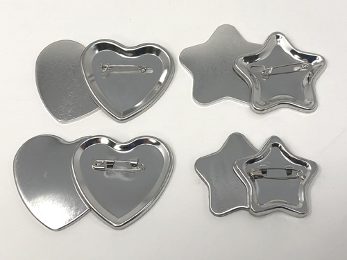 100均ダイソーの缶バッジキーホルダーキット。サイズと活用法をご紹介