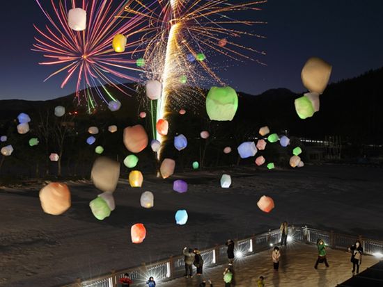 中国 ランタン フェスティバル ジゴン 漫画 テーマ ランタン フェスティバル サプライヤー クリスマス ランタン ショ