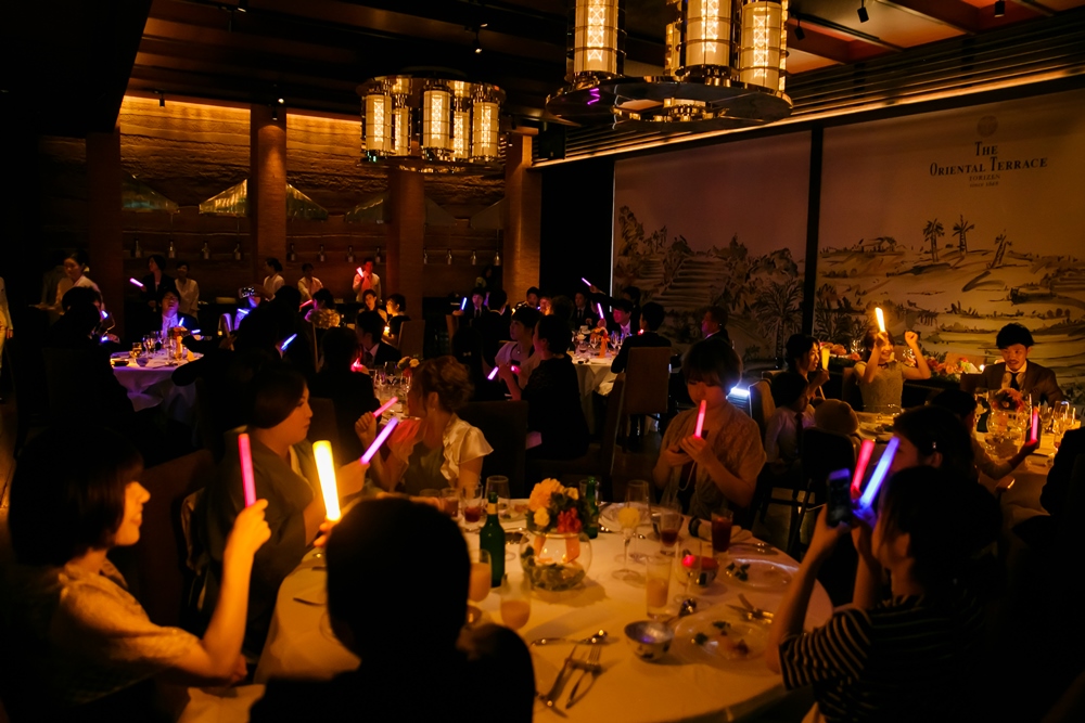 ドレス色当てサイリウムサイリウム入れ説明額縁結婚式