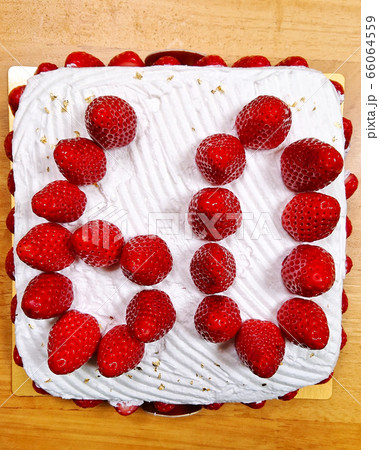 誕生日ケーキのプレート！メッセージや作り方・書き方・市販品紹介！ENRICH LIFE ALL