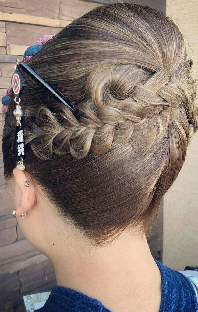 映える！おそろも簡単！「文化祭にぴったりの髪型」アレンジ21選美的.com