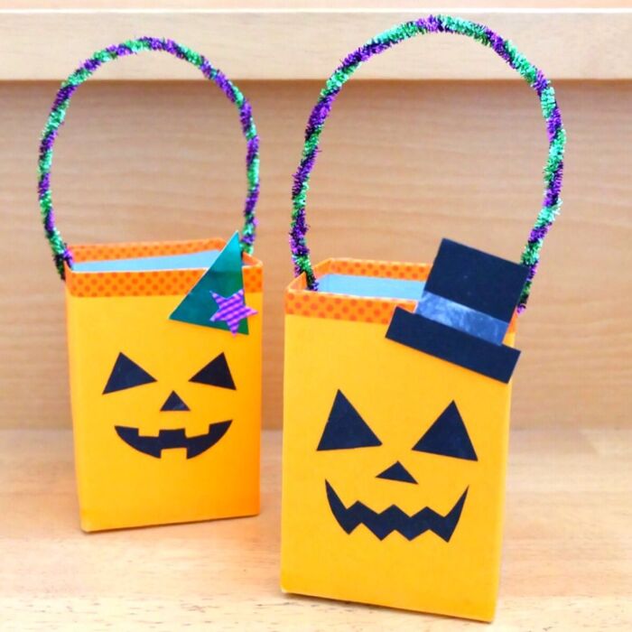 ハロウィーンのお菓子入れ、紙皿や牛乳パックで簡単製作みんなの幼児と保育