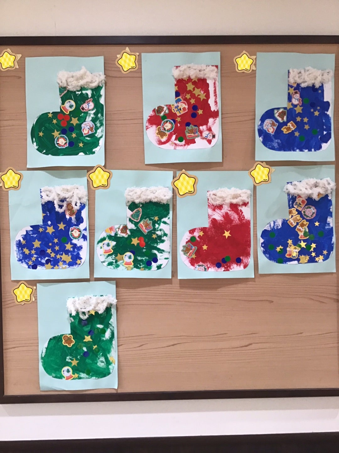 紙皿を使った製作 ゆらゆらサンタを作ろう✨こっこ先生のあそびば