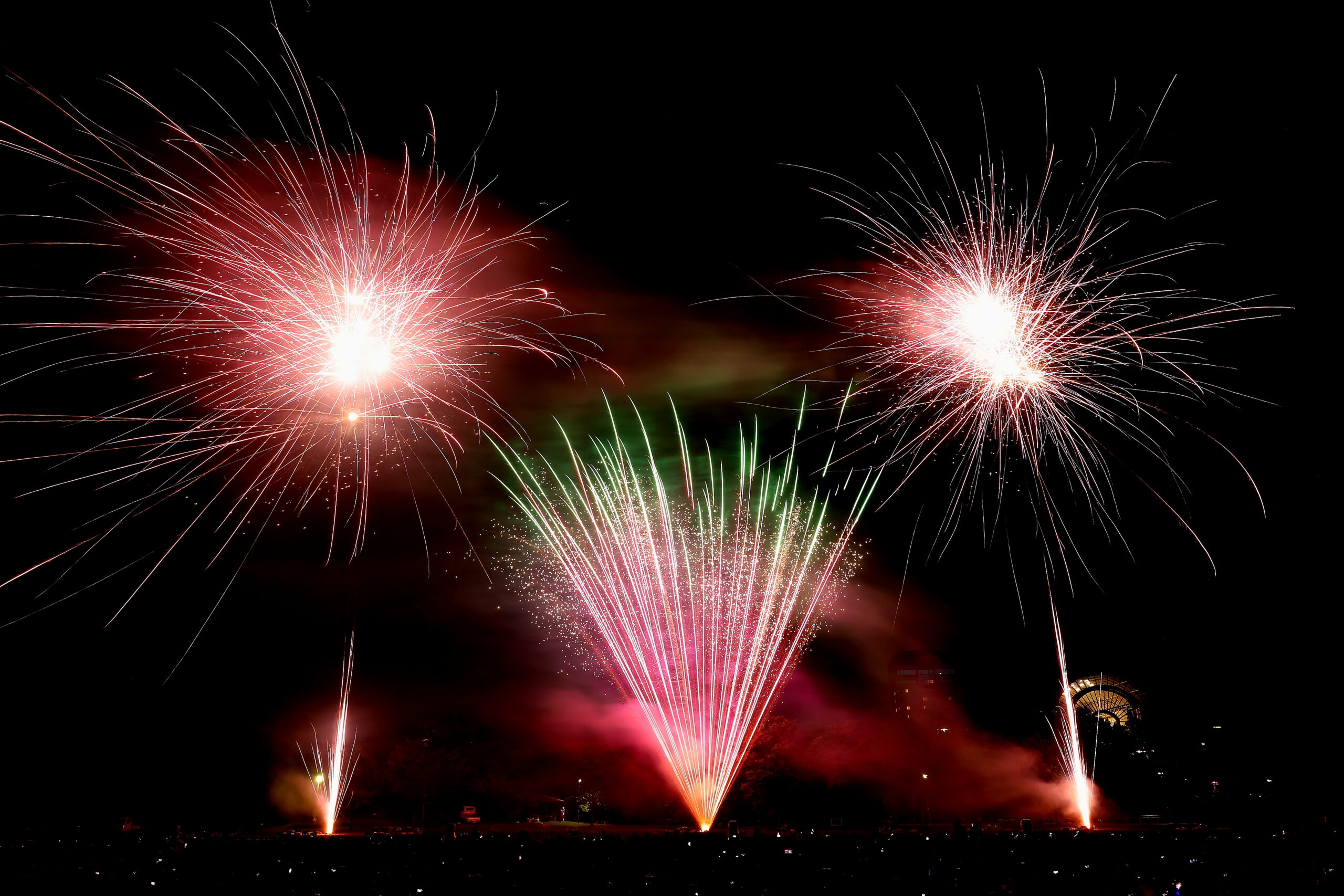 大府東浦花火大会のインスタライブ中の動画を公開❗️🎆, 配信した日時:8 26 土19:00〜19:30,あいち健康の森公園で行われた花火大会✨, とっても素敵でした😍,インスタライブ,インスタライブ生配信,instalive,live,大府東浦花火大会,花火大会,花火大会2023,花火,はなび,花火好き,hanabi,fireworks,