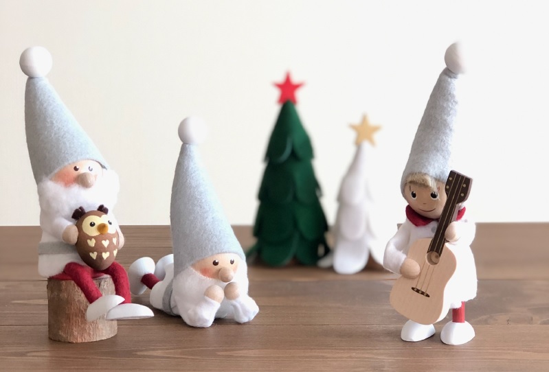 ヴィンテージノルウェーの手編みサンタクロースカップル、夫婦のクリスマスデコレーション、 - Etsy 日本