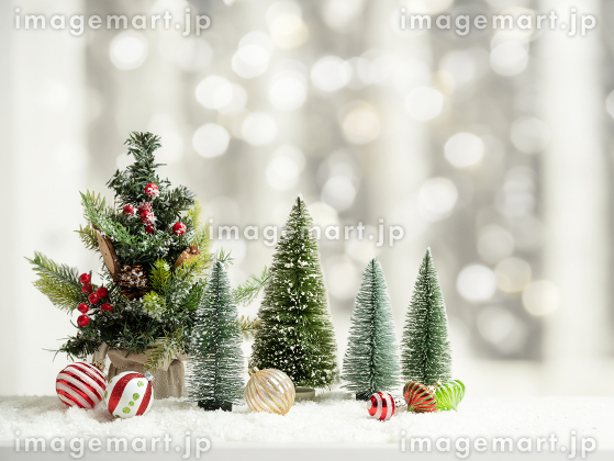 Amazon.co.jp: Condessacity ウォールステッカー クリスマス 壁紙シール クリスマスツリー すてっかー 防水 剥がせる壁に貼る 部屋の装飾 壁ステッカー 休日の装飾 壁飾り Christmas ウォールシール ウォールデコ : DIY・工具・ガーデン