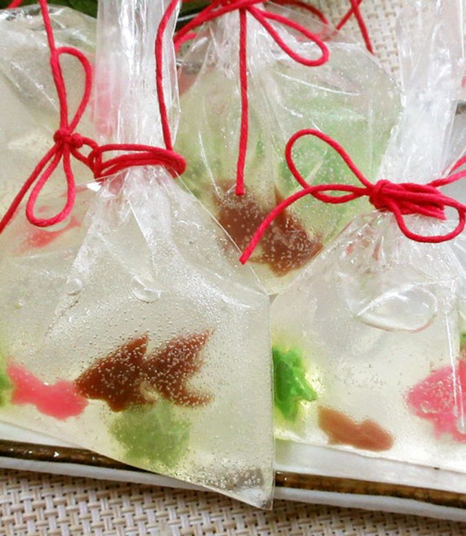 正月飾り 招き猫フェルトガーランド - メルカリ