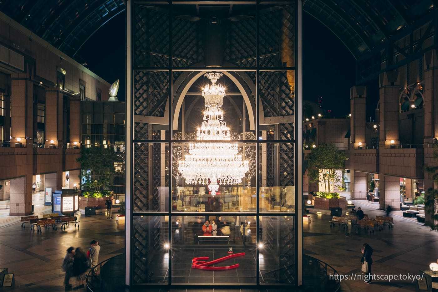 2023-2024年 恵比寿ガーデンプレイスのイルミネーションを撮影しよう！カメラ・レンズ選びと写真撮影のWebガイドGOOPASSMAGAZINE