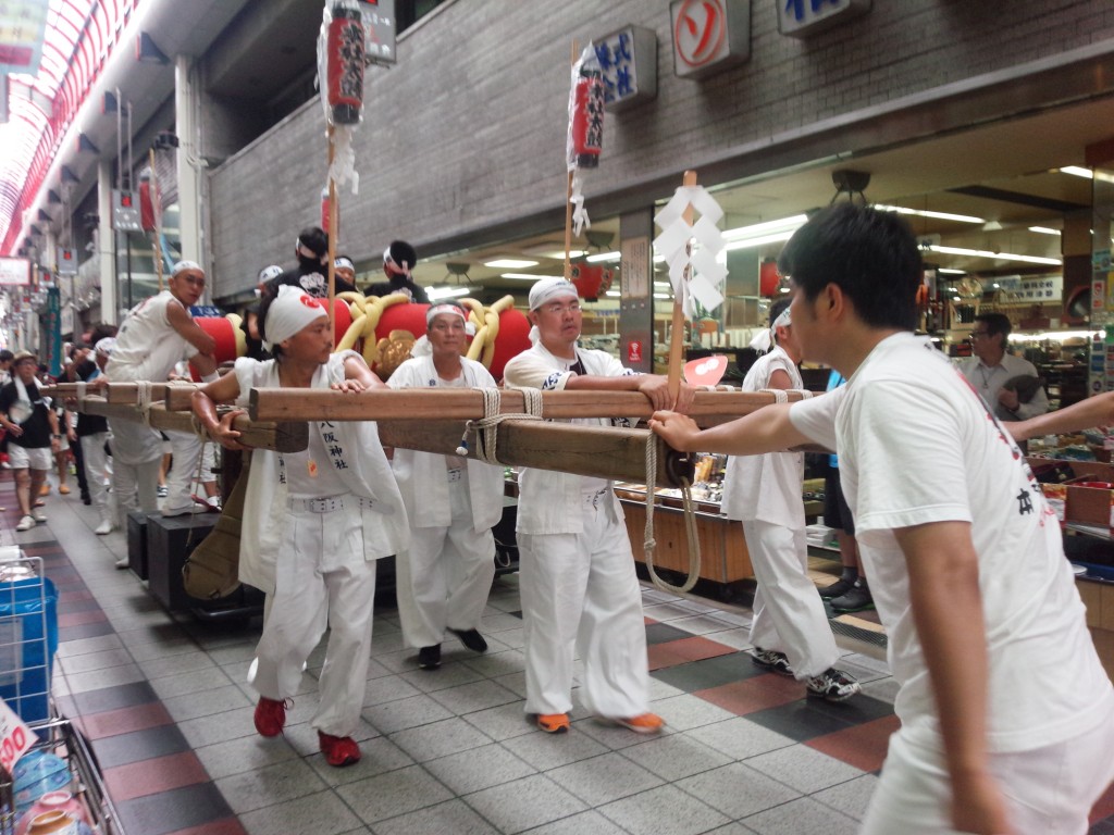 夏祭りレビュー 浪速中が大盛り上がり！『難波八坂神社 夏祭り2023』に行ってきた！ : 大阪つーしん -大阪市の地域情報サイト