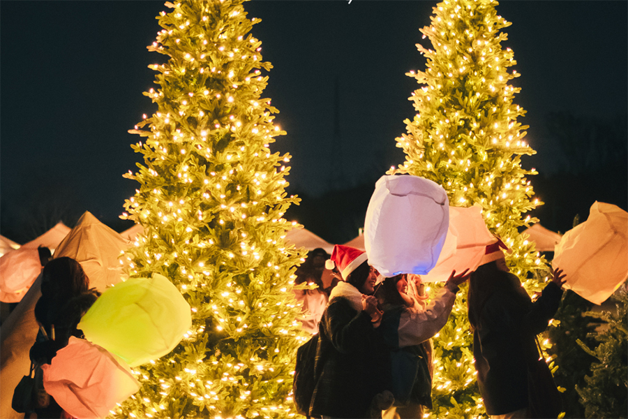 大阪の空に3千個のスカイランタンが浮かぶ 12月19日、20日に住之江公園でクリスマスイベント開催株式会社スターリーナイトカンパニ
