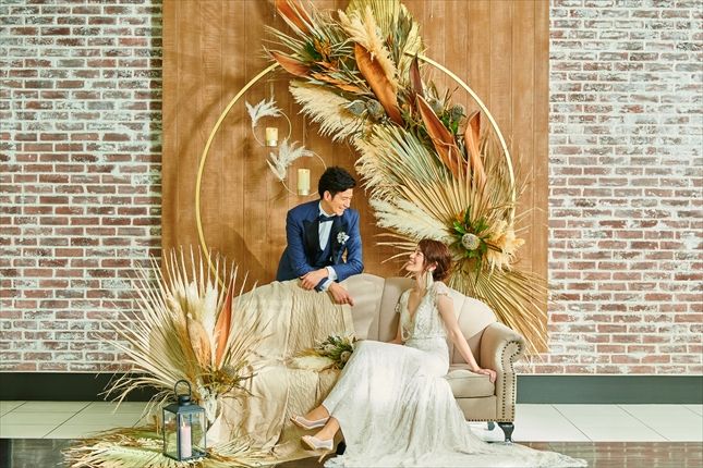 カラー別 オシャレでかわいい♡結婚式の高砂アイディア20選♩ウェディングニュース