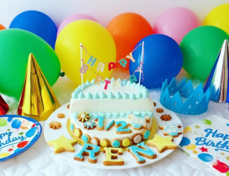 ファーストバースデーケーキ単品 ホワイト◎誕生日 ハーフバースデー – 10mois 公式オンラインショップ