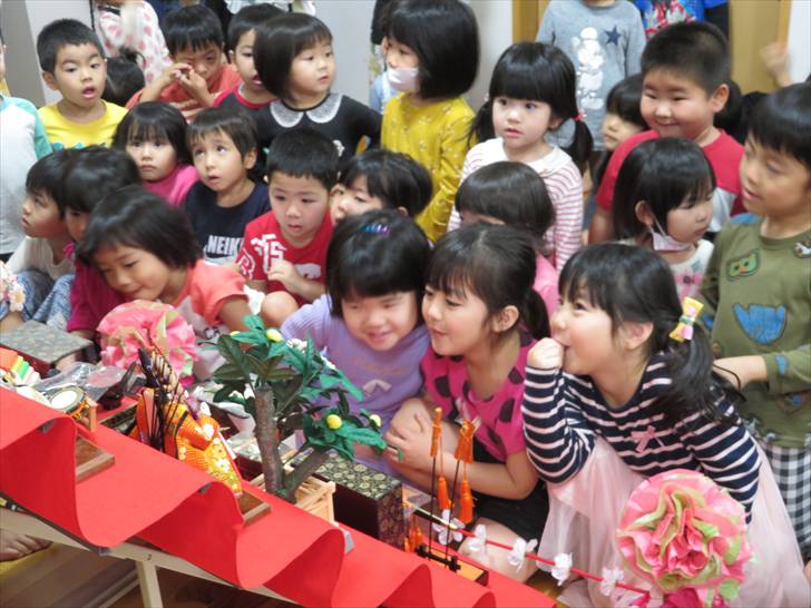 3月製作 保育園でひなまつりの製作を楽しもう！年齢別のおすすめアイディア保育士を応援する情報サイト 保育と暮らしをすこやかに ほいくらし