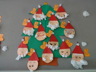 サンタクロースの折り紙☆簡単な折り方 ３歳児～クリスマス製作