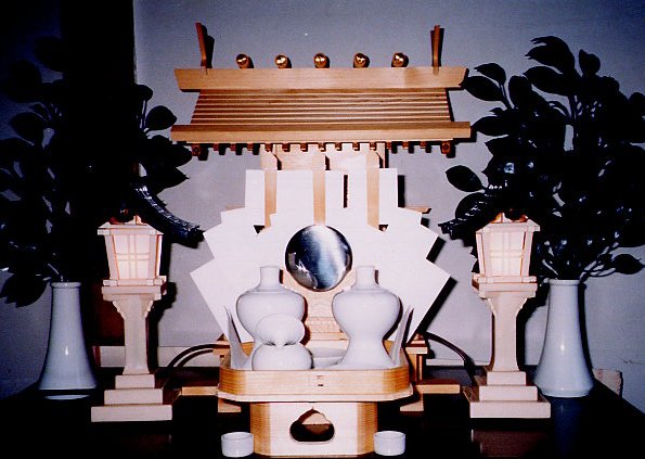 神宮大麻 お年神様岩手 北上市 諏訪神社 公式サイト 初詣 正月 節分 お宮参り 七五三 祈祷 巫女 新年 祈願 おすわさん アルバイトきゅうり 火防祭 車 山車 神社庁