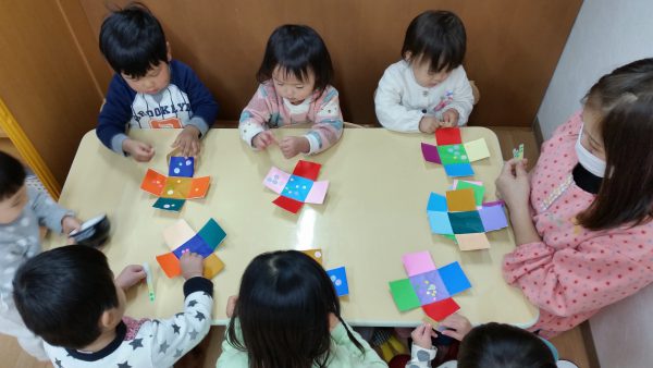 お正月遊び 1・2歳児クラス編 お知らせ總持寺本町通保育園社会福祉法人 諸岳会