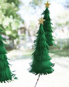 Amazon.co.jp: LABRIMP 1セットクリスマスツリー型ピニャータ お祝い パーティー装飾用 : おもちゃ