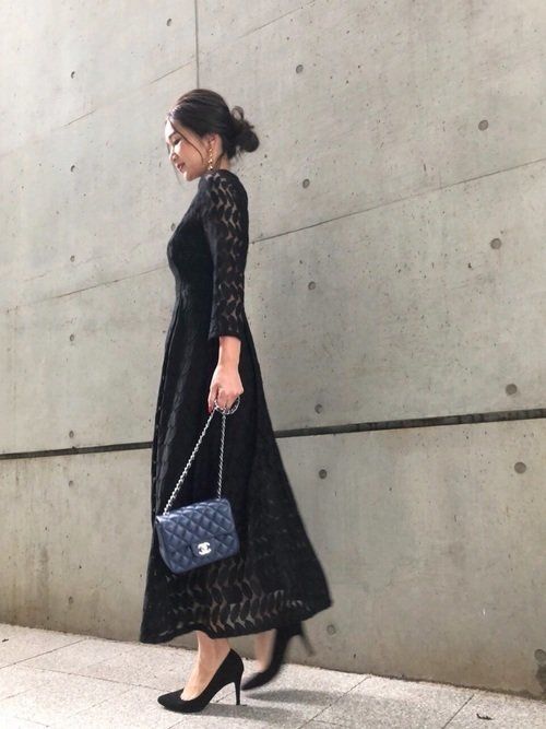 クリスマスコーデ「新しい40代」のためのファッション＆ライフスタイル誌STORY