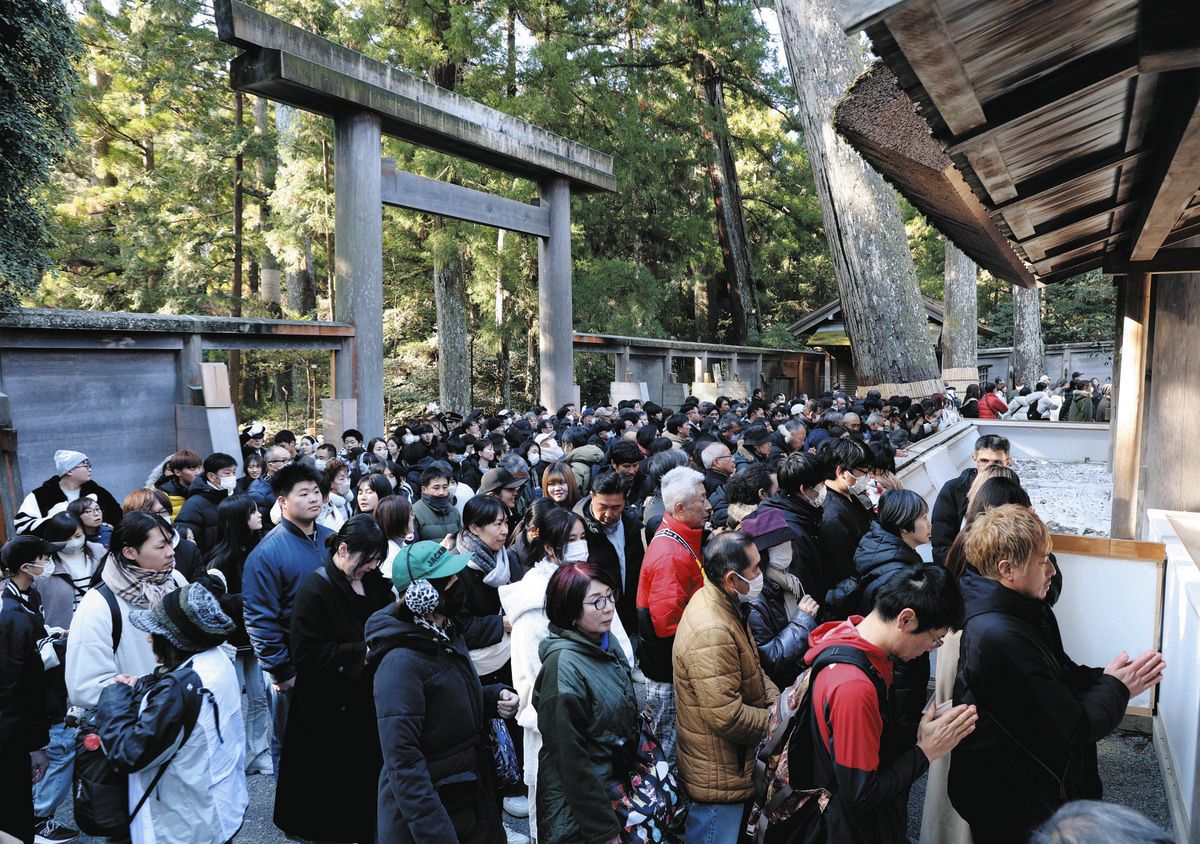 売り上げ、上がりますように」 仕事始め、神田明神に多くの参拝者毎日新聞