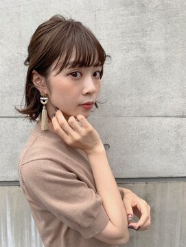 披露宴入場はハーフアップに✨ パールをちりばめて😍ハーフアップ パール 披露宴入場挙式ヘア花嫁ヘア 花嫁ヘアメイクブライダル ブライダルヘア ブライダルヘアメイクウェディング ウェディングヘアひらまつ ひらまつウェデイング レストランウェディング
