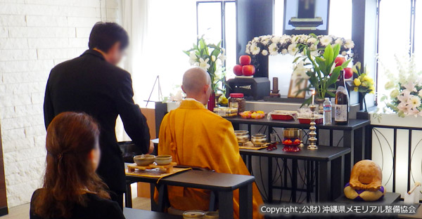 葬儀に参列する際、覚えておきたいお焼香の作法牧之原石材ブログ