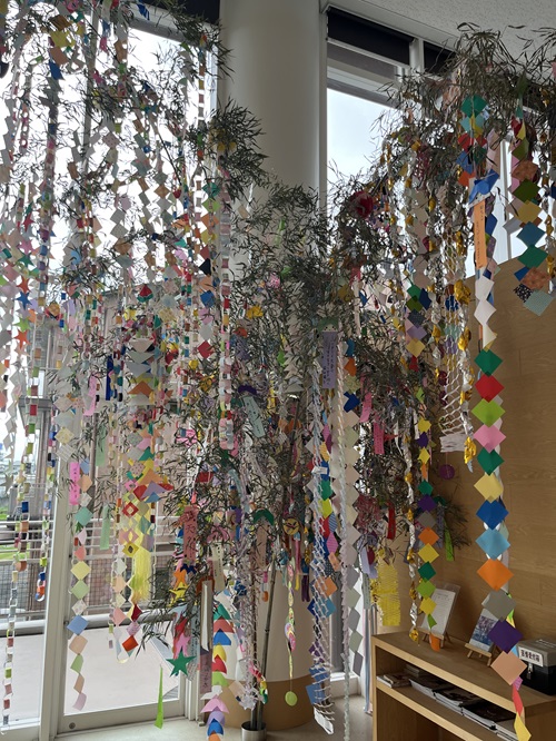 Amazon.co.jp: 七夕メモリアルガーランド 1本 幅20×高さ50×長さ180cm 夏の装飾 イベント 七夕 天井 吊り下げ 飾り店舗・自宅兼用 ディスプレイ : おもちゃ