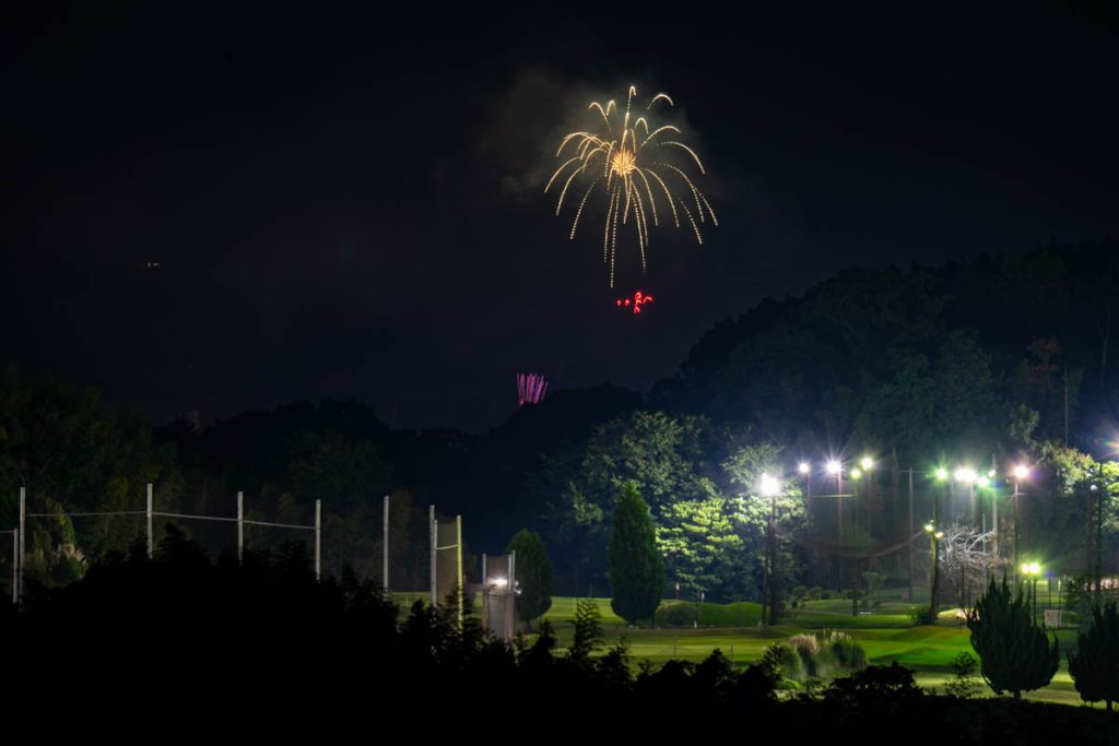 𖤣𖥧𖥣𖡡𖥧𖤣 2025.1.4新春鳴門冬花火 ❉場所:鳴門・大塚スポーツパーク ❉花火打ち上げ時間:18:30〜❉14:00〜イベント開催 今年は冬の鳴門で花火を打ち上げさせていただきます◡̈渋滞が予想されますので、駐車場情報をご確認の上、気をつけてお越しください😊鳴門冬
