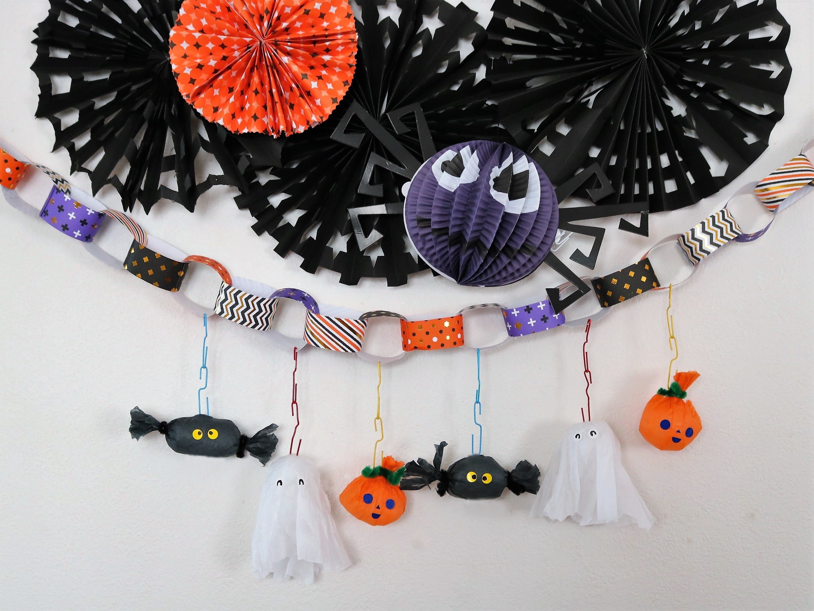 折り紙で「ハロウィンのかぼちゃ飾り」を手作り！ 子どもと楽しめるLEE