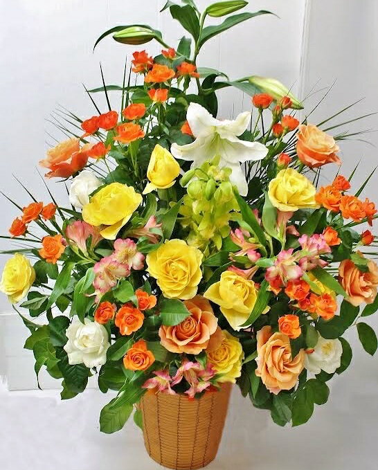 長野県飯田市 お店の一周年のお祝いに贈るアレンジメントアレンジメント飯田市の花屋「フローラいとう」