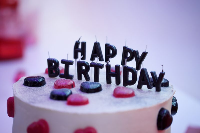 無料 誕生日動画の作り方とおすすめアプリ5選 2025年最新版