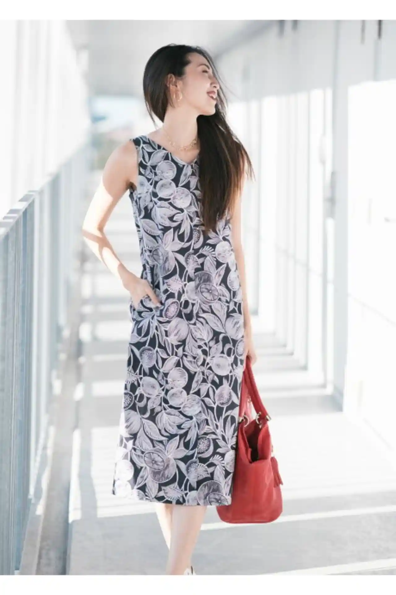 沖縄の結婚式に参列するときのおすすめ服装！選び方・注意点も解説ブログカーサ・アル・マーレ