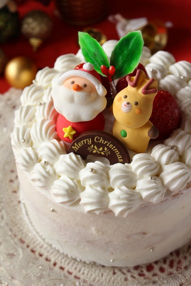 今年は手作りに挑戦♪ クリスマスケーキ のデコレーションアイデアキナリノ