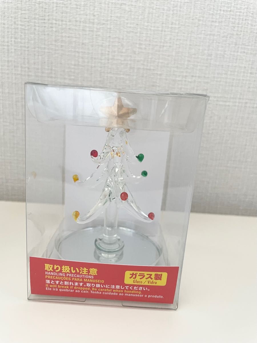 ダイソーのクリスマスグッズ 2024最新！ツリー、リース、オーナメントなど