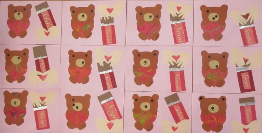 １歳児のバレンタイン製作せいさくっと