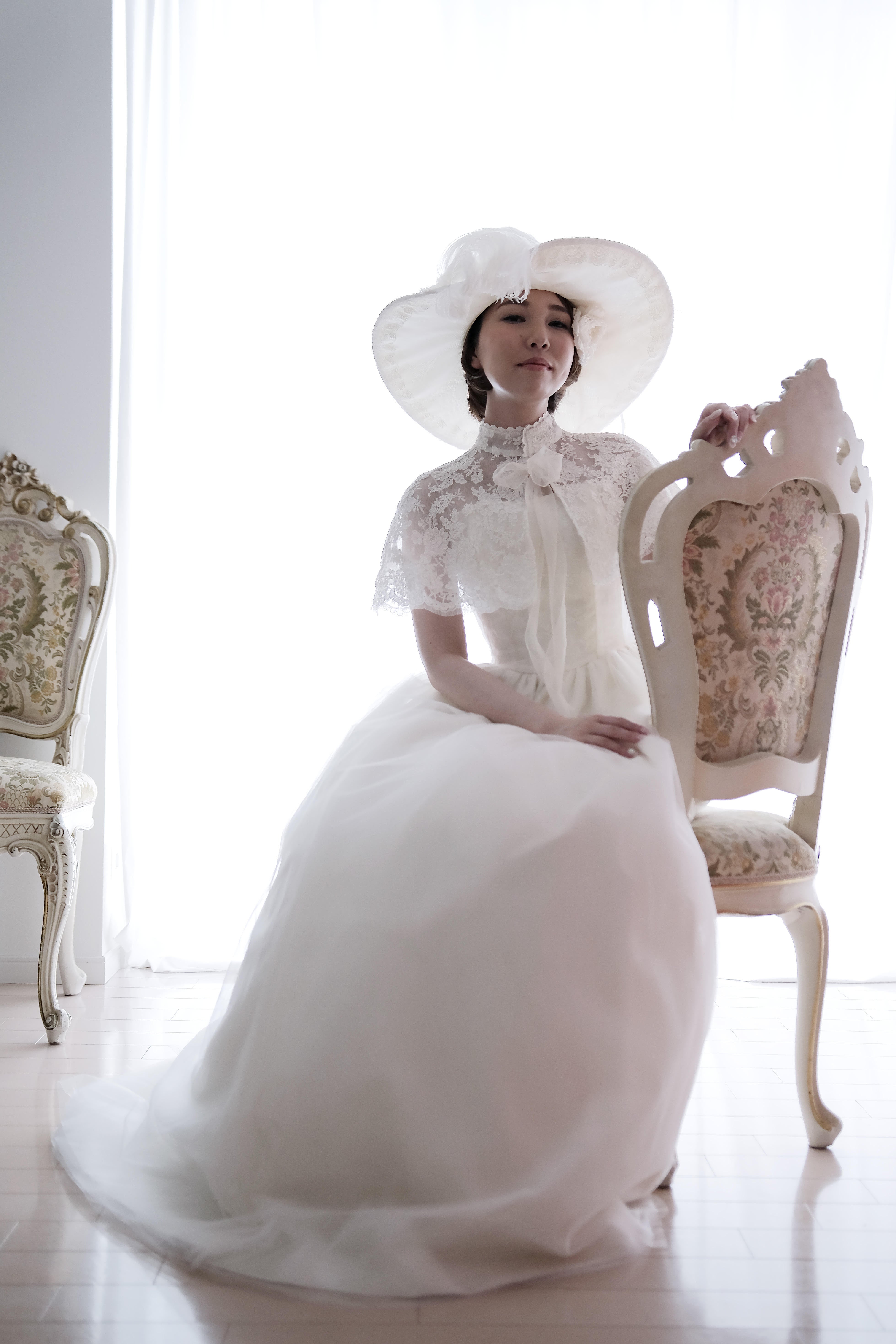 先輩花嫁さんから学ぶ♡ウェディングドレス×ハットのオシャレコーデ術！ウェディングニュース