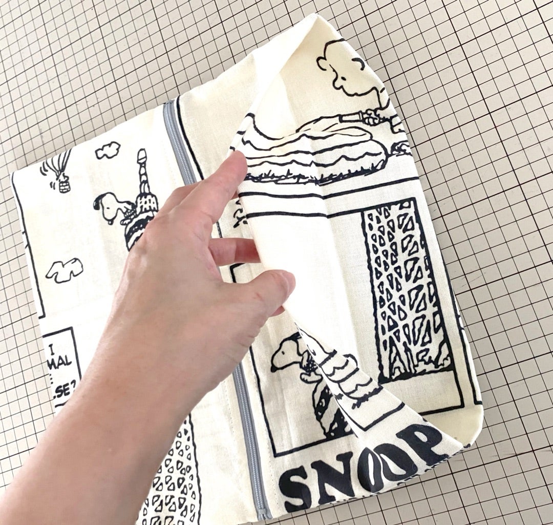 縫わない！折るだけ！の手ぬぐいポーチの作り方です。, 道具は一切使いません。, 手ぬぐい一枚でポーチが完成します。, アレンジも自由！,好きな柄で作って、必要なものを入れて普段から楽しく持ち歩きましょう♪, 防災を楽しく！前向きに！日常に！, 浦和防祭連合,2019年3月9日 土 別所沼公園 Bousai Picnic開催決定！, 手ぬぐいポーチ作りのブースも出展します♪,