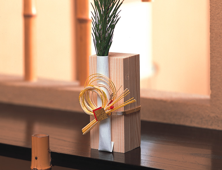 お正月飾り 門松 の意味・特徴・飾り方・片づけ方福岡 店舗ディスプレイ装飾・販促企画・デザイン制作 有限会社次元クリエイト