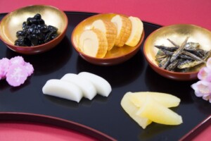 男の子のお宮参り産着 祝い着「紺鼠色 三種の神器に鷹」日本製 熨斗目 のしめ 一つ身 一ツ身 初着 お初着 御祝着 着物 七五三 お宮詣り 祈願お祈り 子供 キッズ 赤ちゃん ベビー 男児 メール便不可京都きもの町