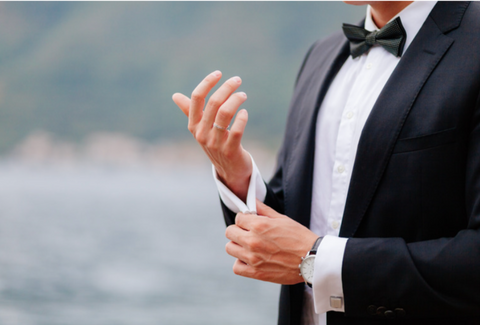 ワイシャツアクセサリー、ワイシャツカフス男性青色カフス金属ボタン結婚式ゲストワイシャツカフスアクセサリー A，16*16 mm結婚式はカフスボタン でセンスよくみせよう！粋でお洒落な選び方とマナーについて詳しく解説！ - GINZA SAKAEYA スーツナビ