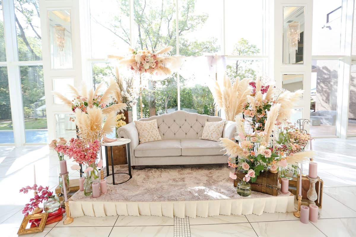 高砂のバック装花ってもう決めた？？高砂がより華やかになるメインバック装花コーディネート♡「Strawberry」